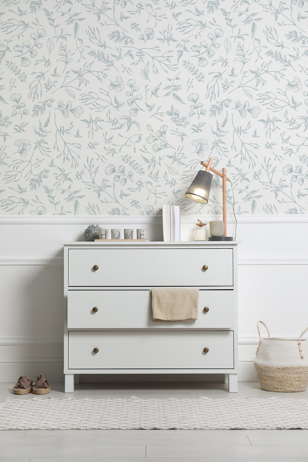 Dainty Floral Botanical Wallpaper