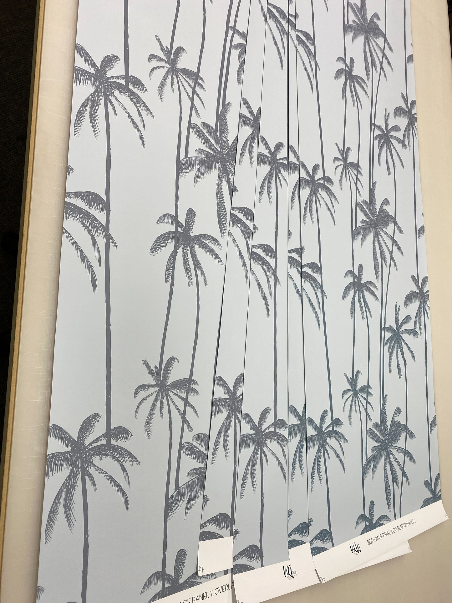 CLEARANCE Palm Tree Silhouette Wallpaper 5 rolls of 24"x96"