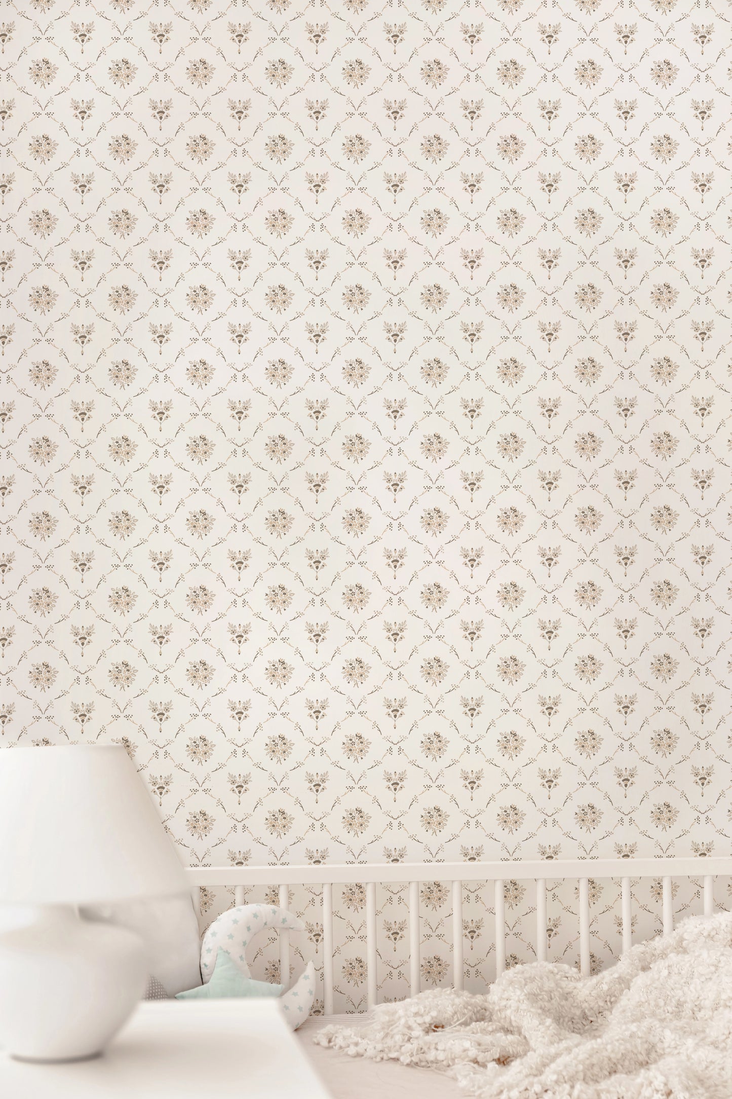 Lola Floral Diamond Wallpaper