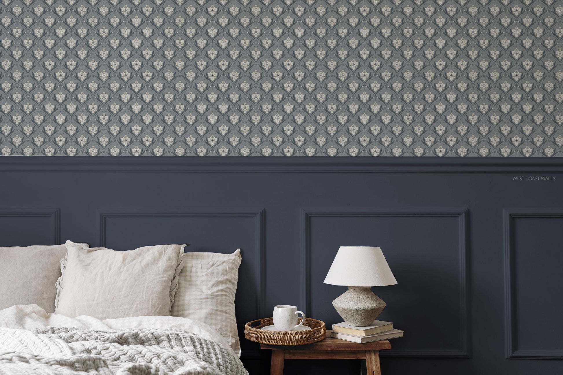 Iris Scallop x Lisee Ree Designs / Classic Wallpaper / Floral Wallpaper / Hand Drawn Wallpaper / Floral Motif
