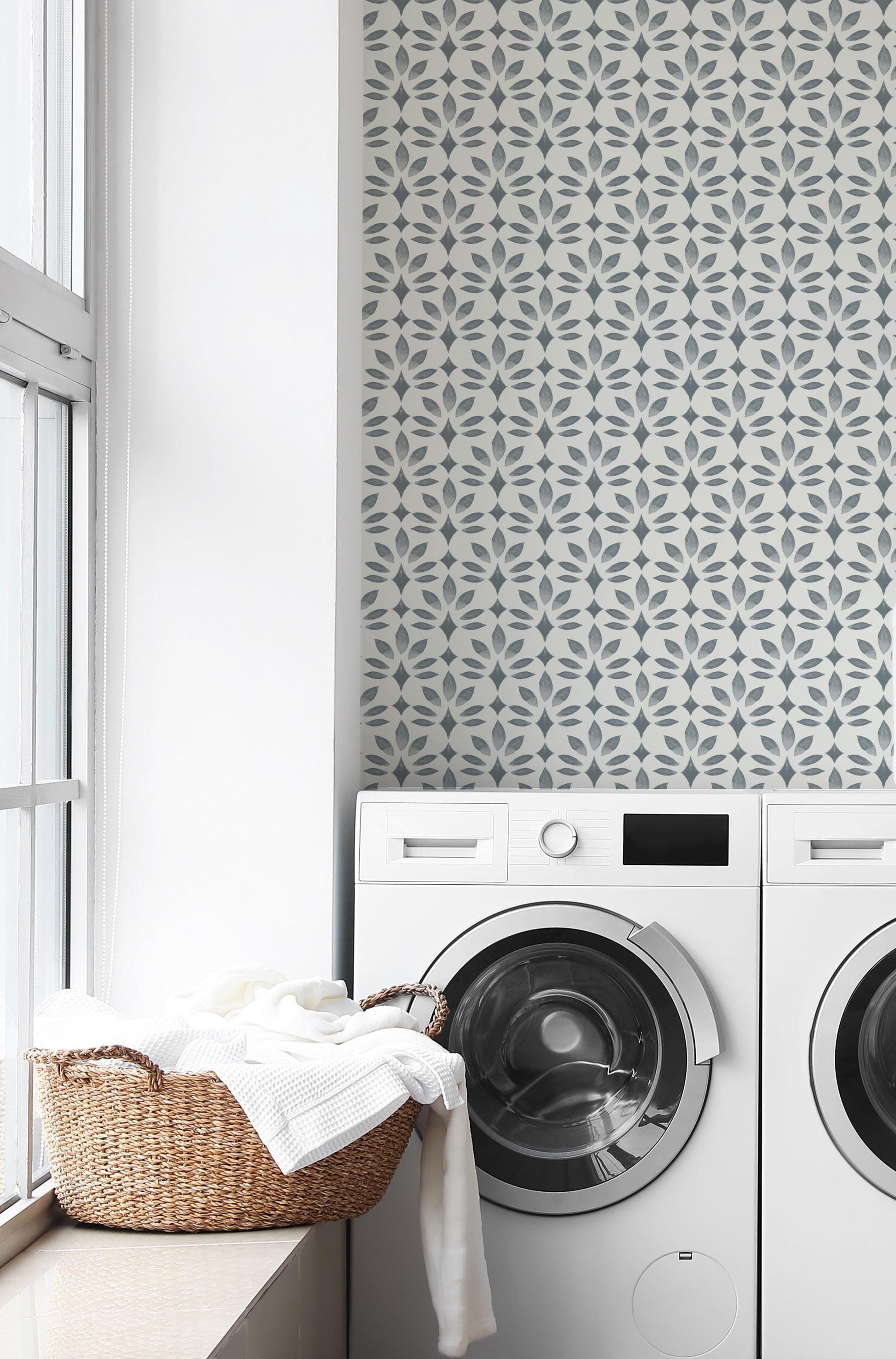 Sea Spray x Lisee Ree Designs / Classic Wallpaper / Geometric Wallpaper / Hand Drawn Wallpaper