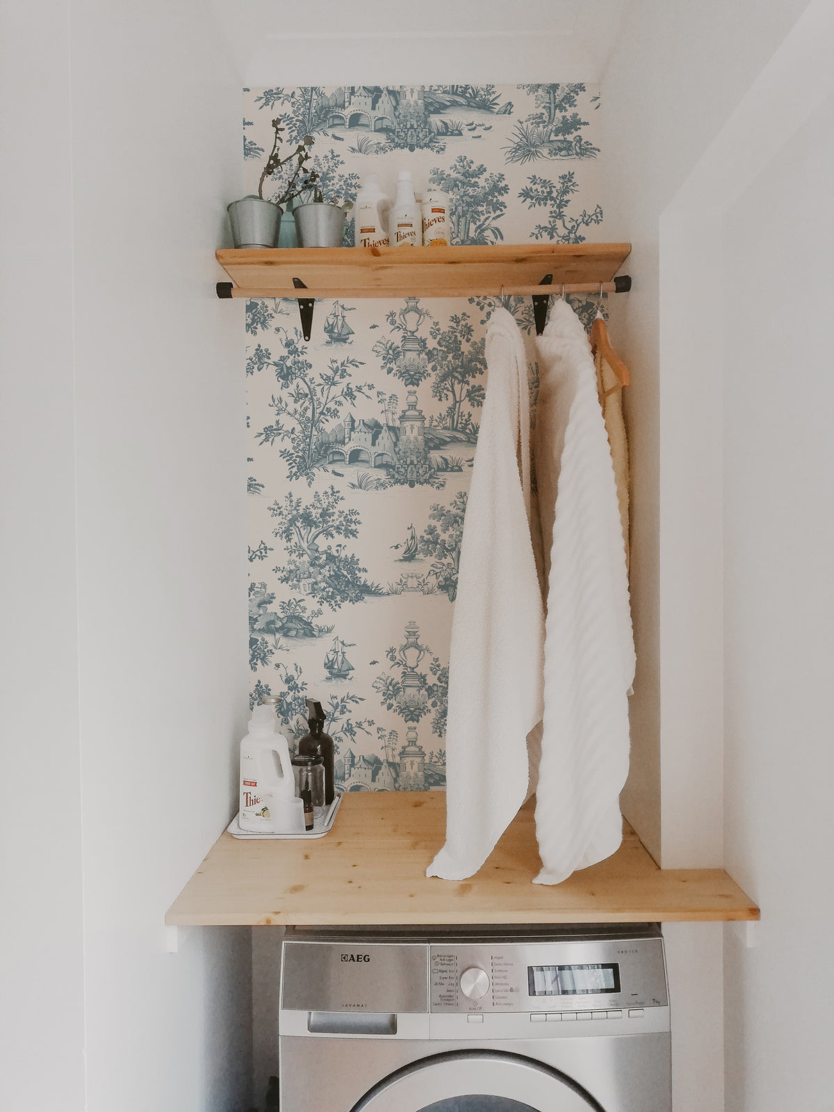 Blue Countryside Toile Wallpaper