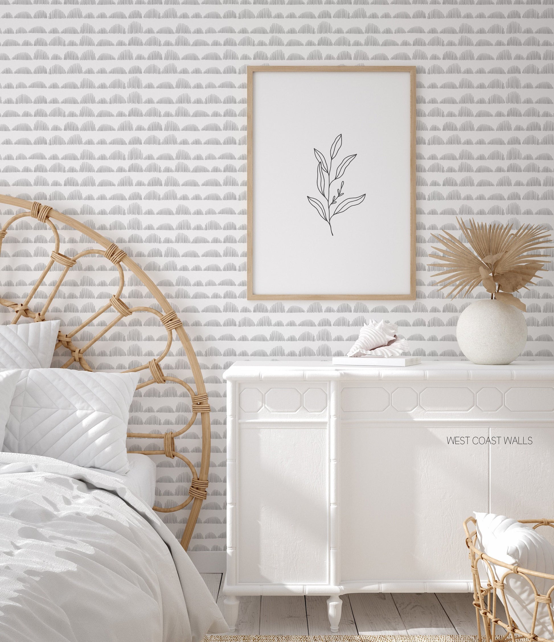 Scalloped Lines Wallpaper